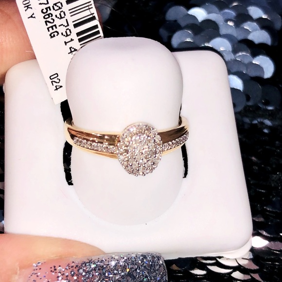 Jewelry - Stunning 10k solid gold real diamond ring FREE Appraisal NOT CZ wedding birthday